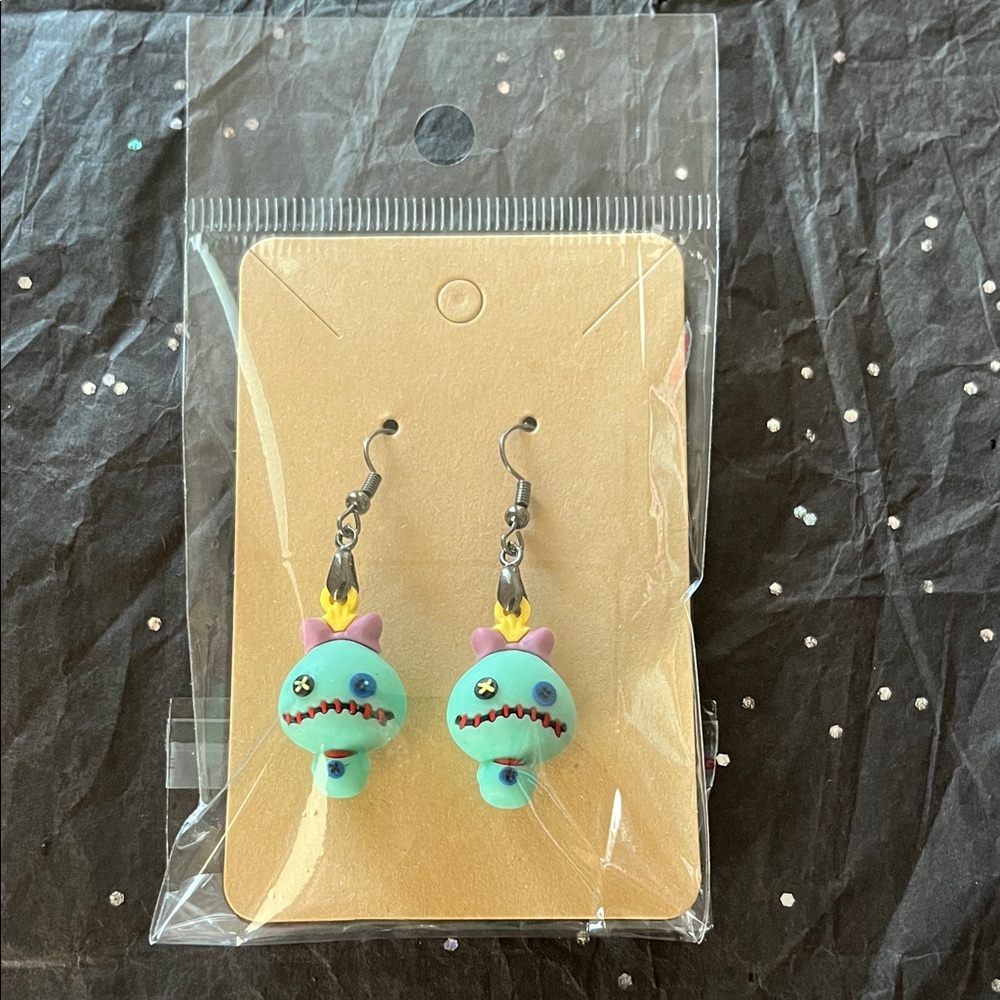 Scrump Earrings - Lilo & Stitch NIP